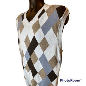 Perry Ellis V Neck Diamond Pattern Sweater Vest